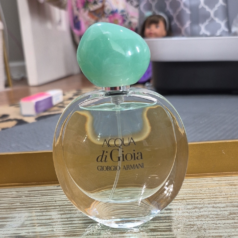 Giorgio Armani Acqua di Gioia Bottle with Mint Green Cap - Picture 2 of 2